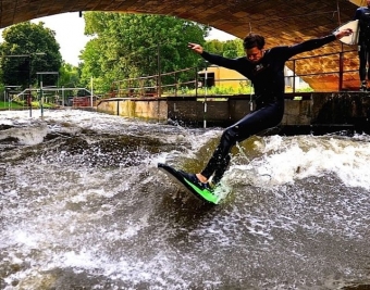 Vlna Dáša - úprava části Václavského jezu na surfovou vlnu SurfWavecz-640x504.jpg.